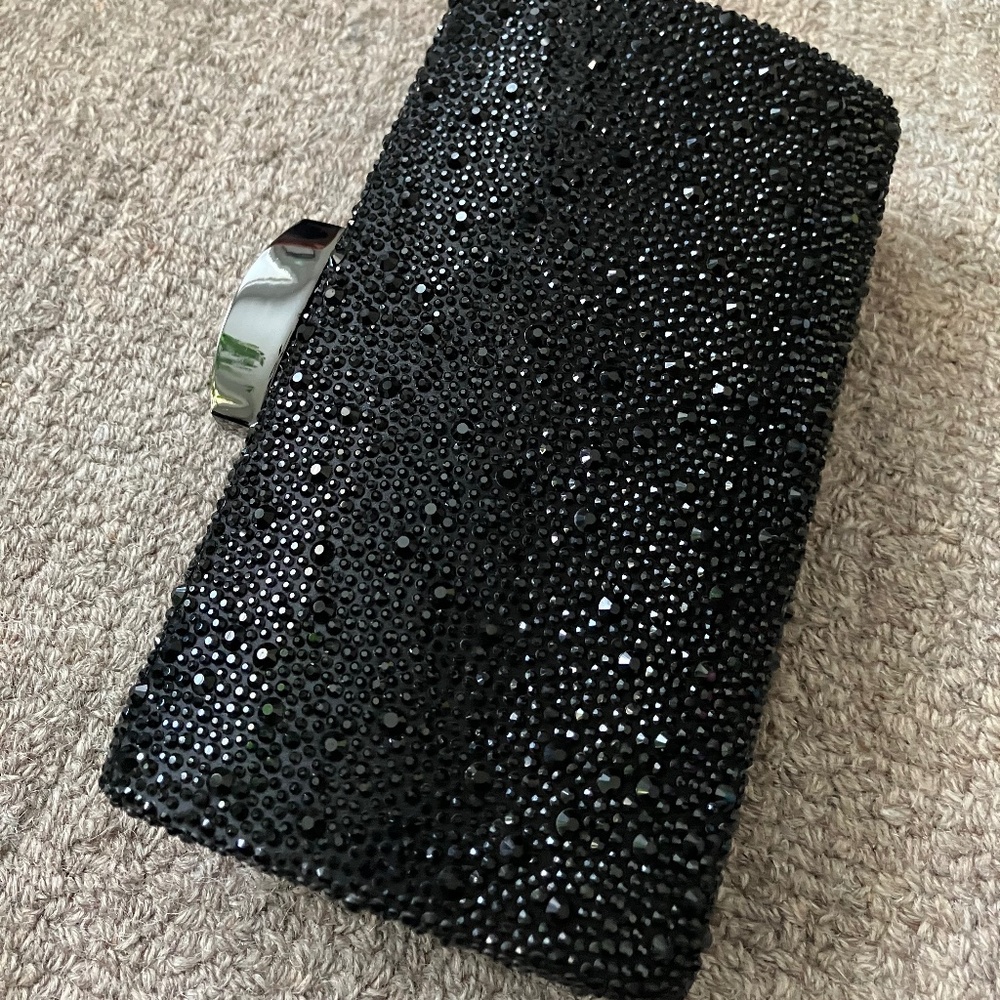 Black sequined clutchpurse